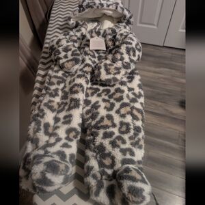 Snug Baby Leopard Print Fleece Sleepsuit - Footed